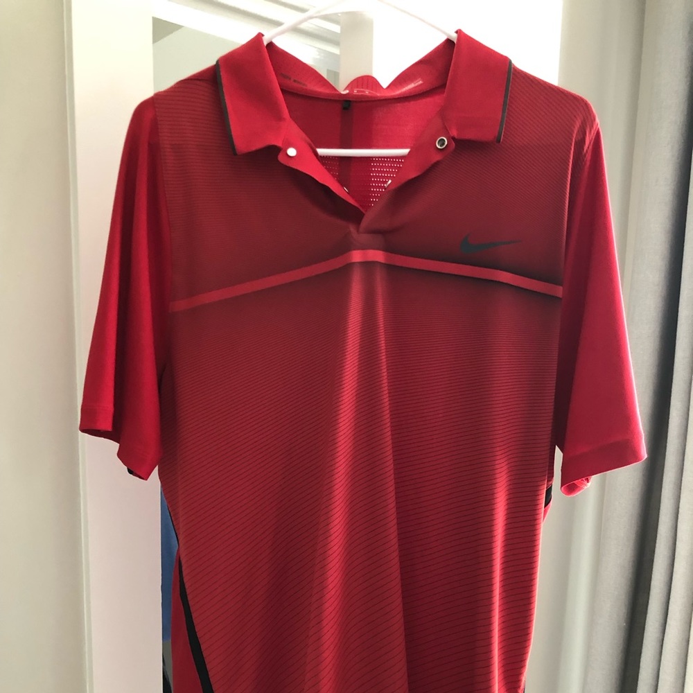 Nike TW golf polo Red size medium